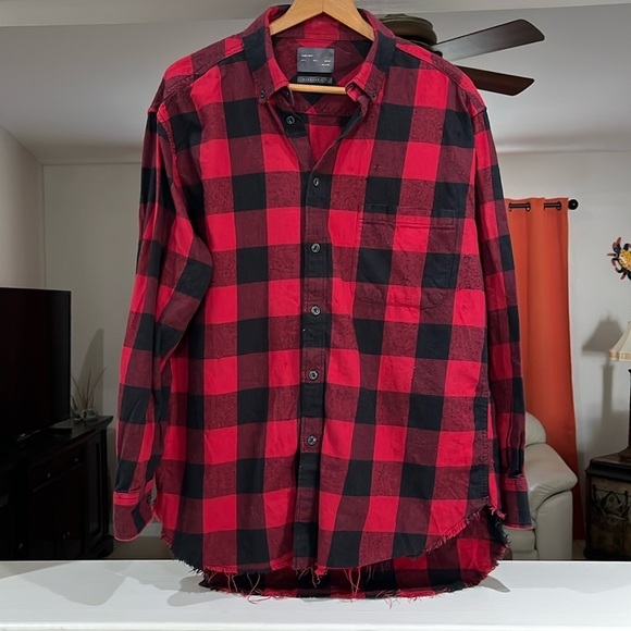 ZARA MAN Red Black Plaid Raw Hem High/Low Men’s Button Front Shirt - Picture 1 of 5